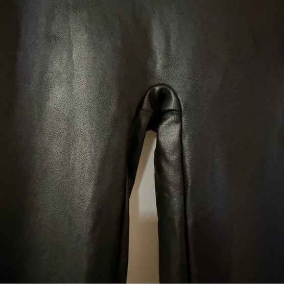 NWT SPANX Faux Leather Leggings Size S - Picture 11 of 13